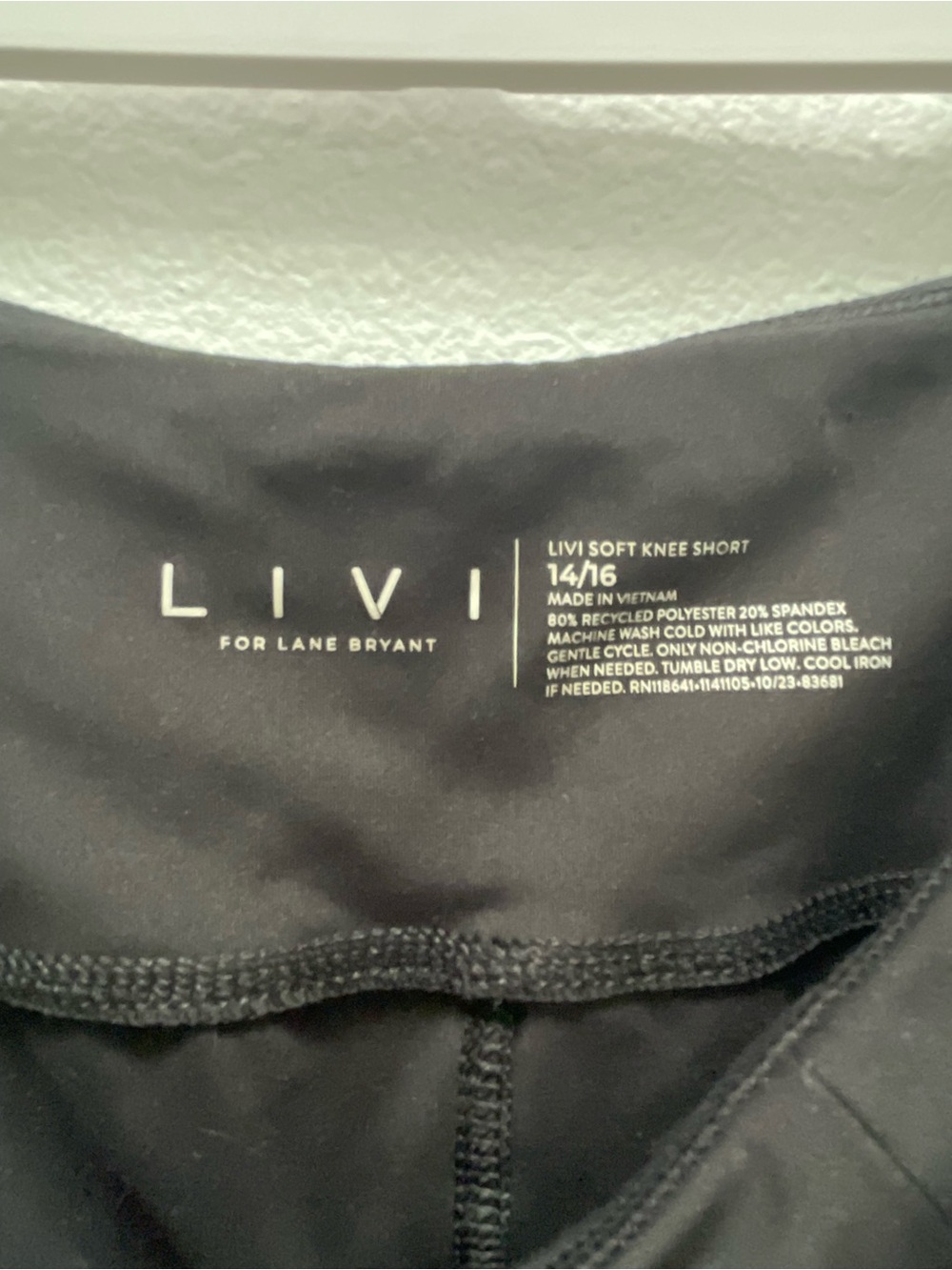 LIVI Lane Bryant Soft High-Waist Women’s Active Bike Shorts Leggings Pockets - Picture 3 of 3